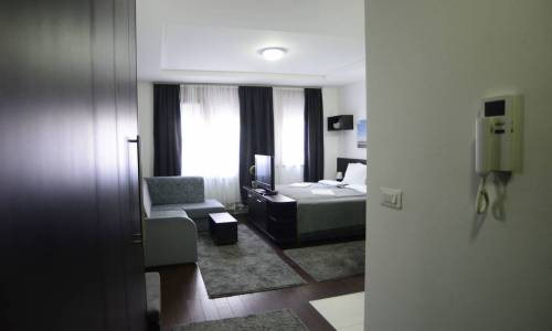 apartment Crni, A Blok Savada, Belgrade
