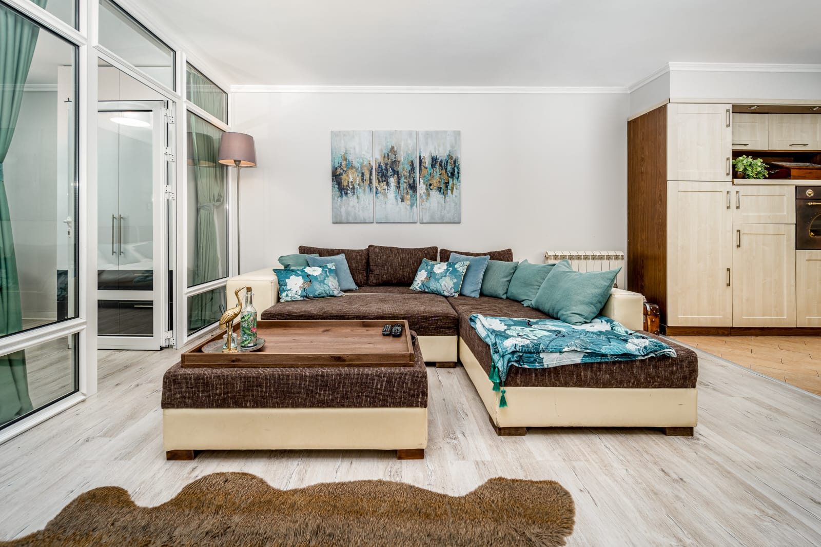 Apartman Queen, ugaona garnitura 2