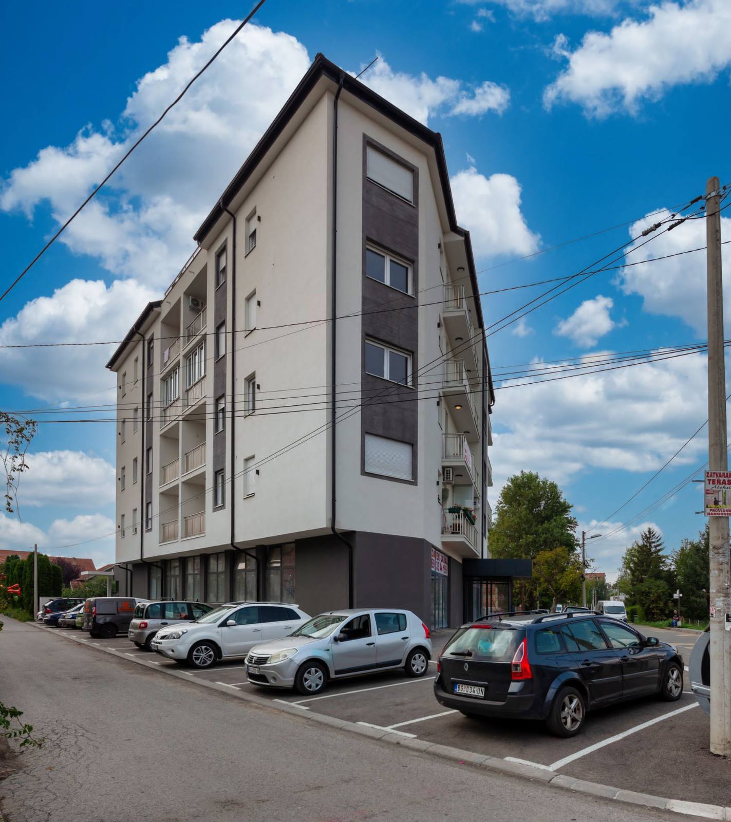 Apartman Altina Big, parking