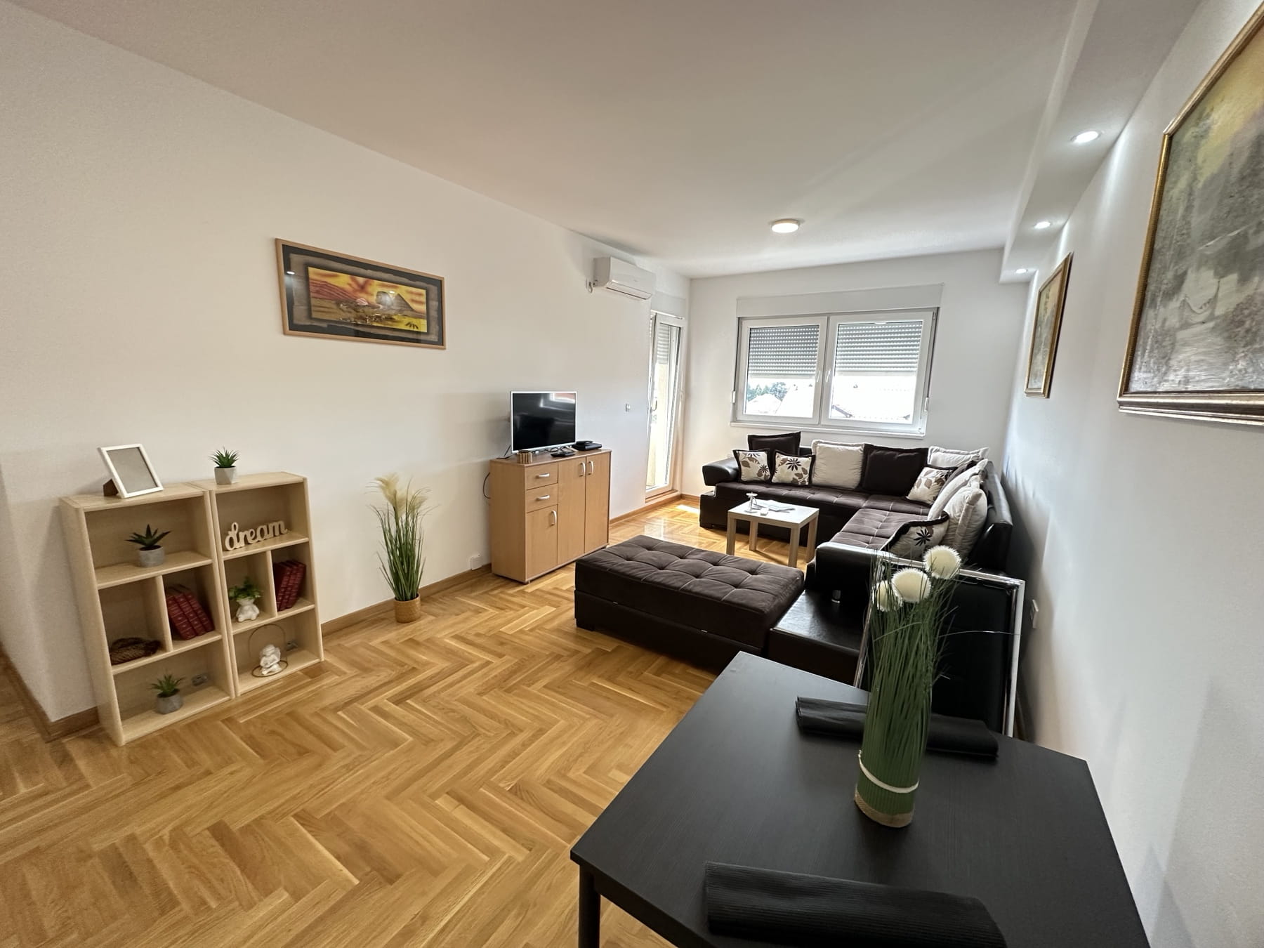 Apartman Ledina,dnevna soba