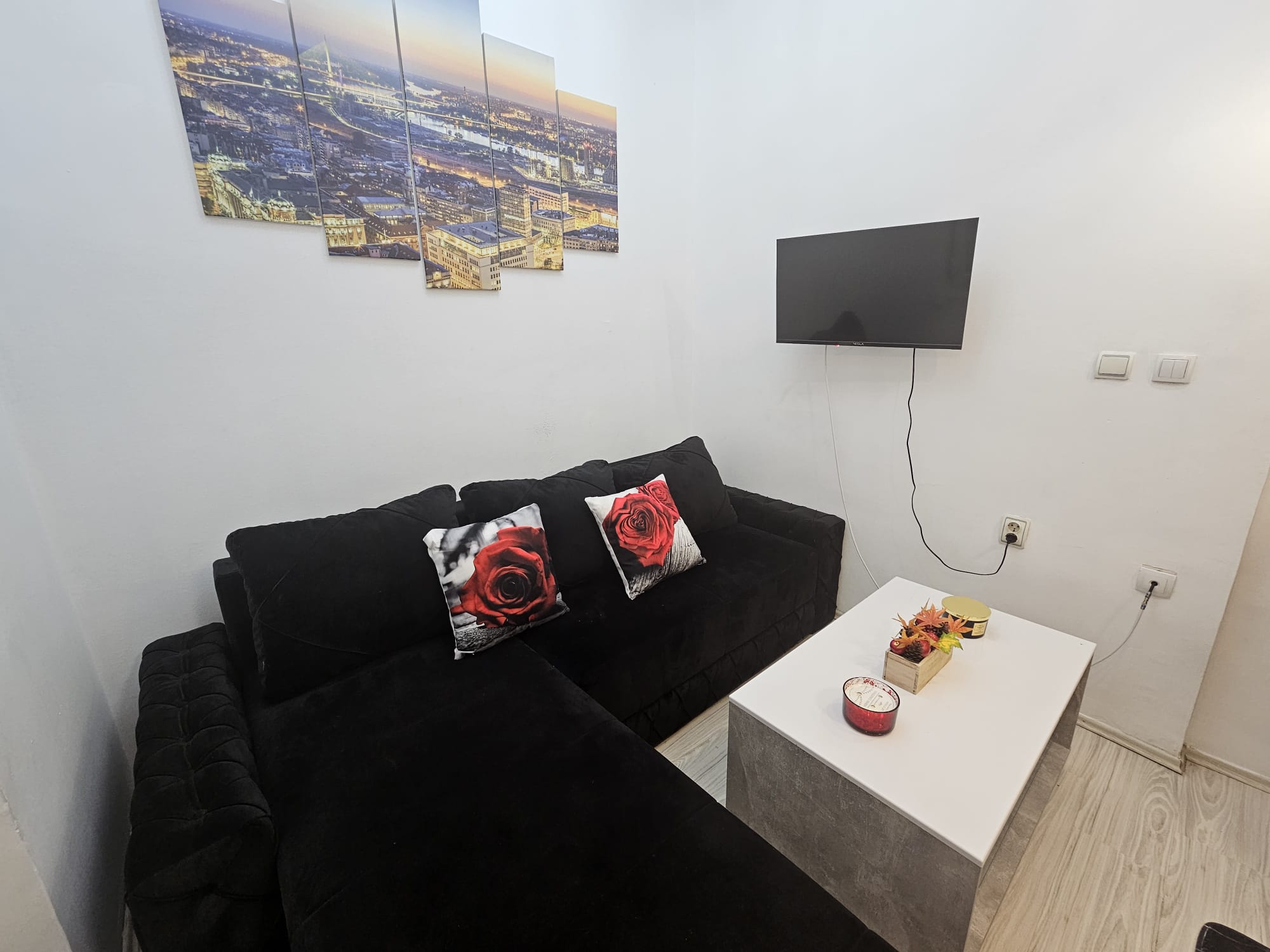 Apartman Alexis, ugaona i tv