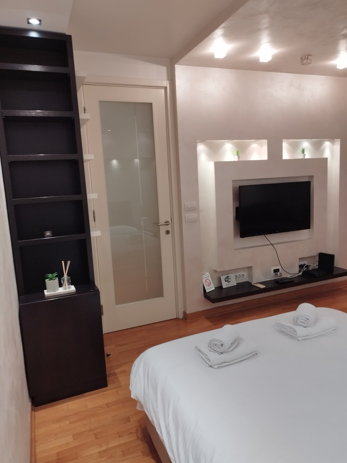 Apartman Bangkok, tv 3