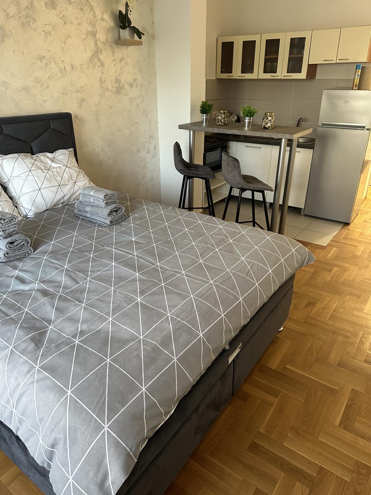 Apartman Ksenija,bračni krevet 2