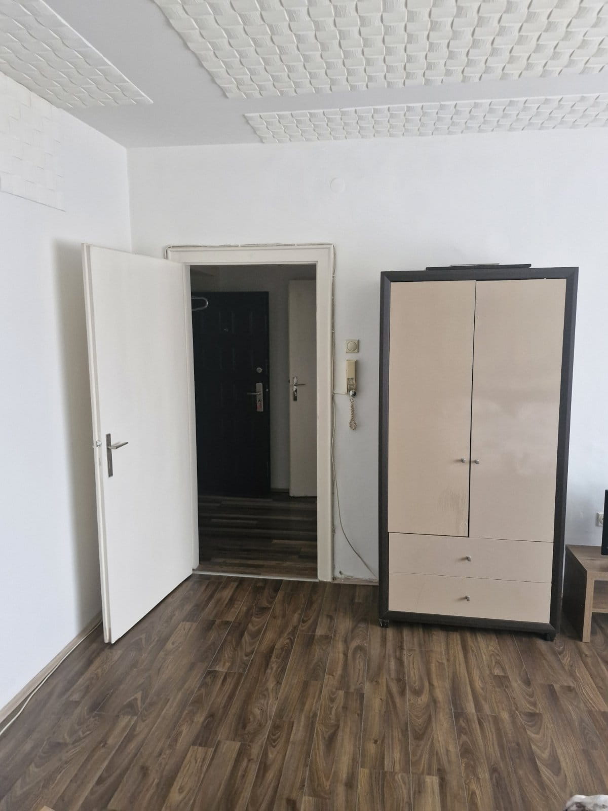 Apartman Lazar, plakar