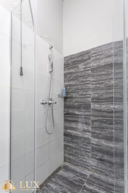 Apartman Mata 1, tuš kabina