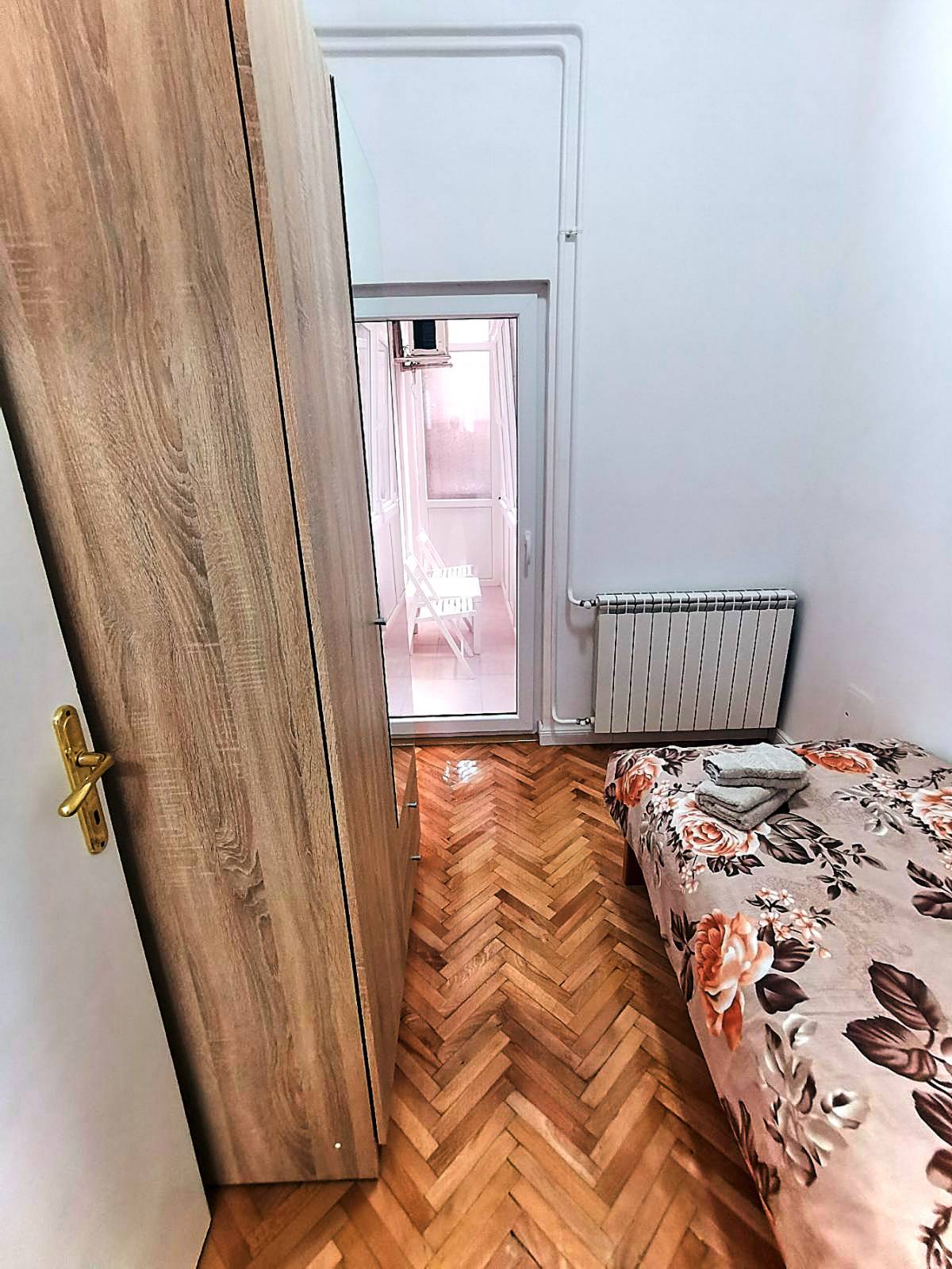 Apartman Mutapova, plakar u maloj sobi