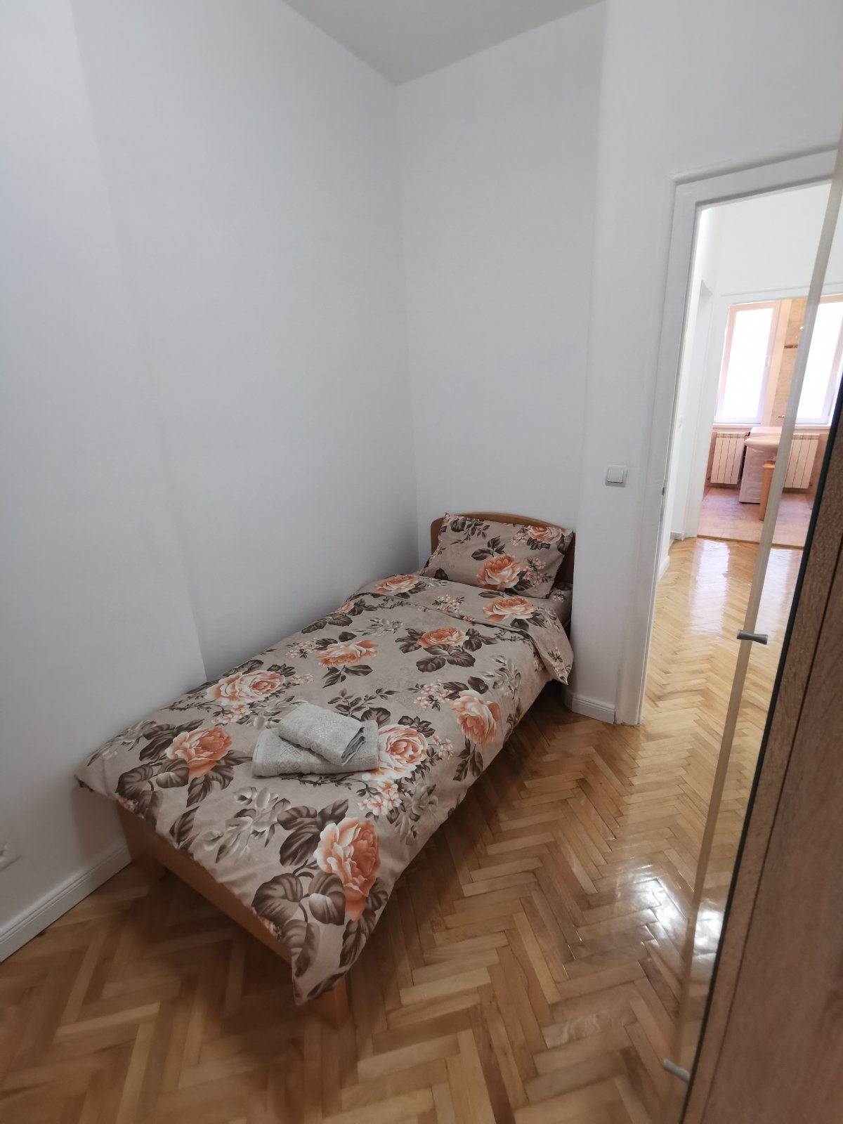 Apartman Mutapova, singl u maloj sobi