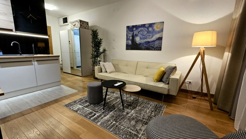 Apartment Thumbnail
