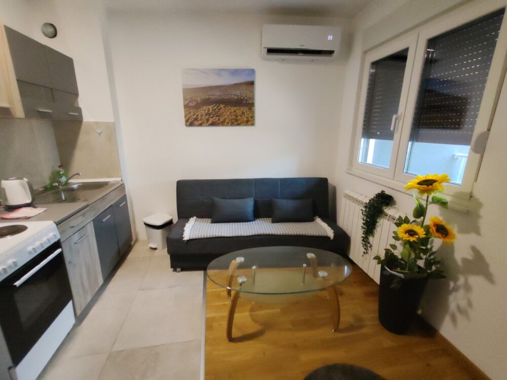 Apartment Thumbnail
