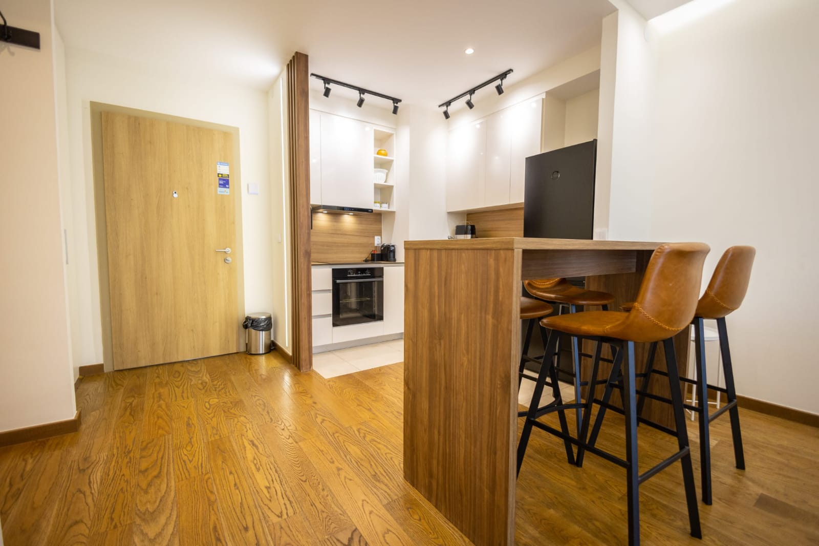 Apartman Arkadija 1910/ kuhinja i šank